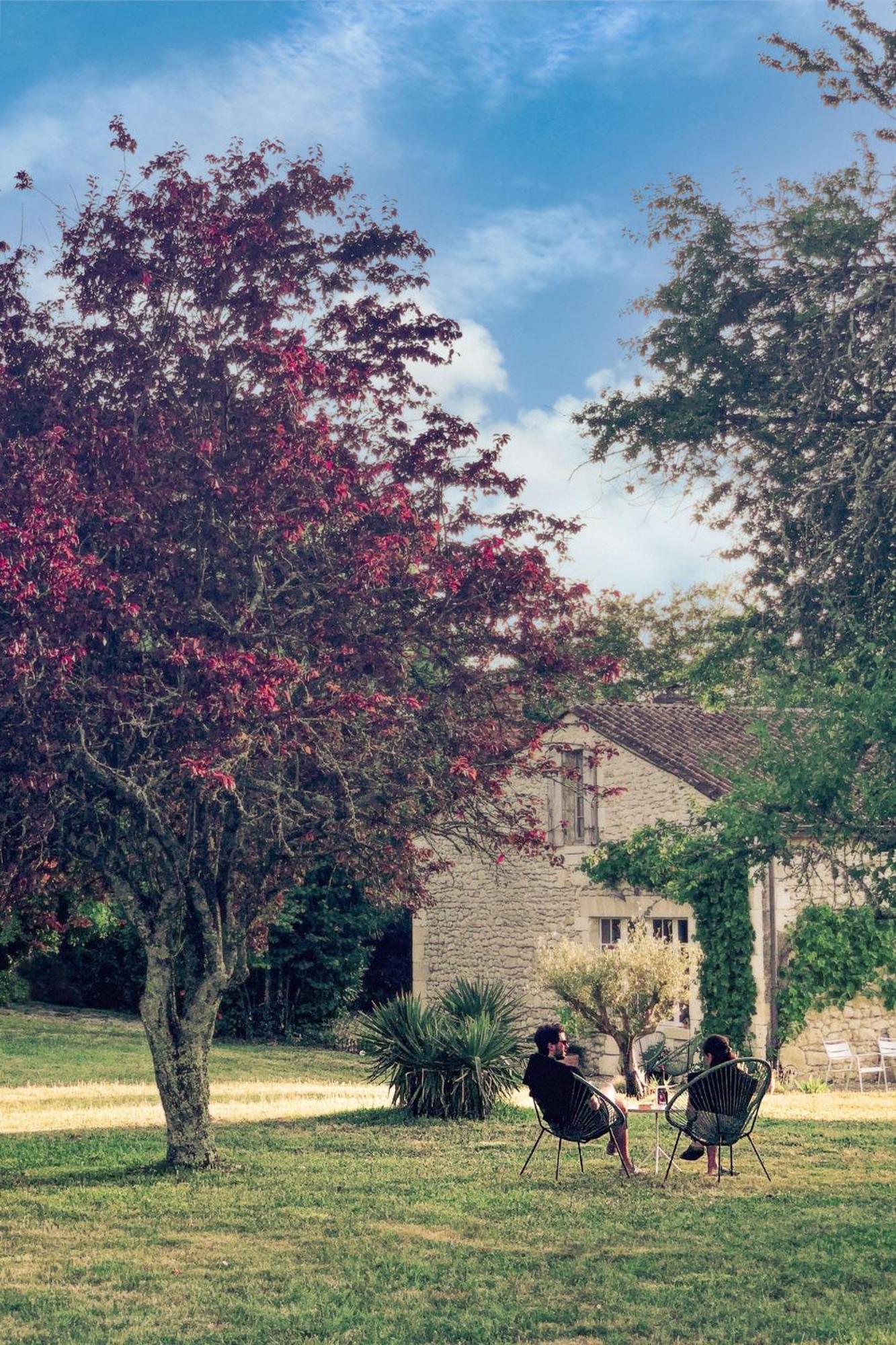 La Nuit & Le Jour Bed & Breakfast Vertheuil-en-Medoc ภายนอก รูปภาพ